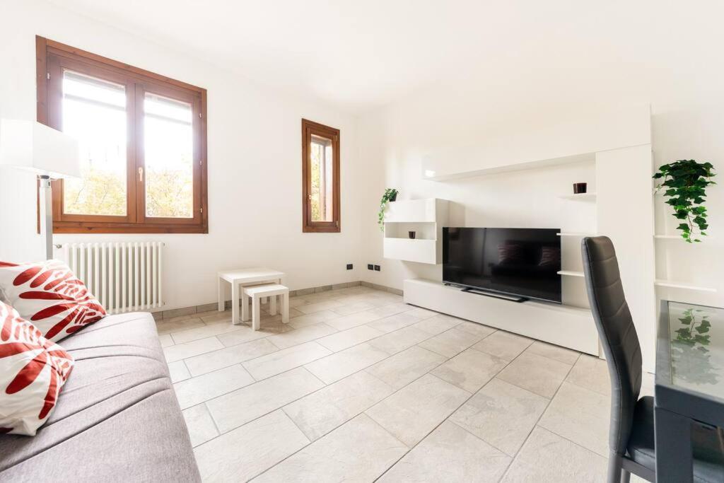 Appartamento Unico A Bologna Con 3 Camere E Parcheggio Gratuito Exteriör bild
