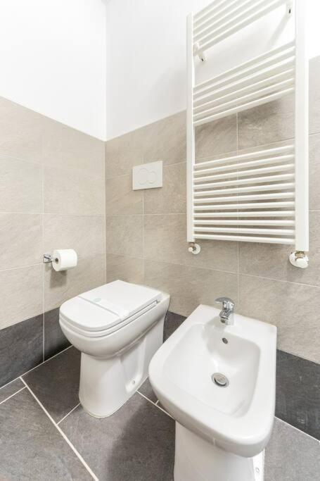 Appartamento Unico A Bologna Con 3 Camere E Parcheggio Gratuito Exteriör bild