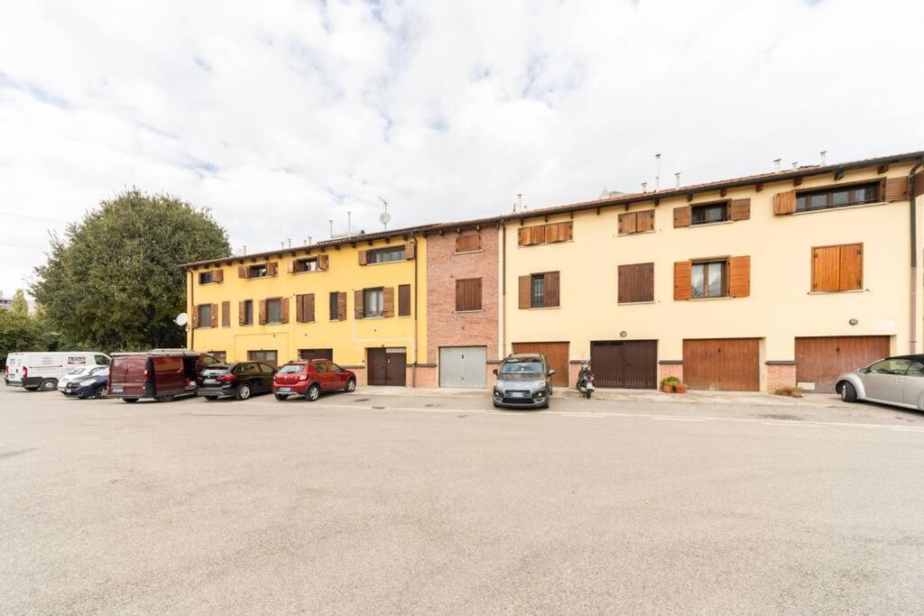 Appartamento Unico A Bologna Con 3 Camere E Parcheggio Gratuito Exteriör bild