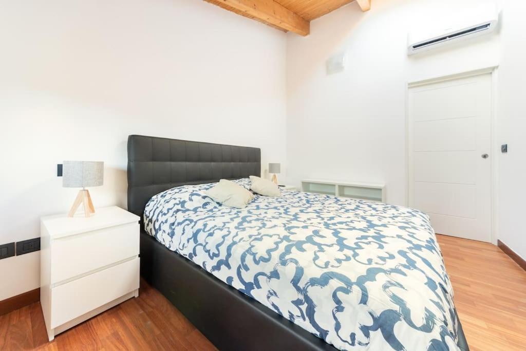 Appartamento Unico A Bologna Con 3 Camere E Parcheggio Gratuito Exteriör bild